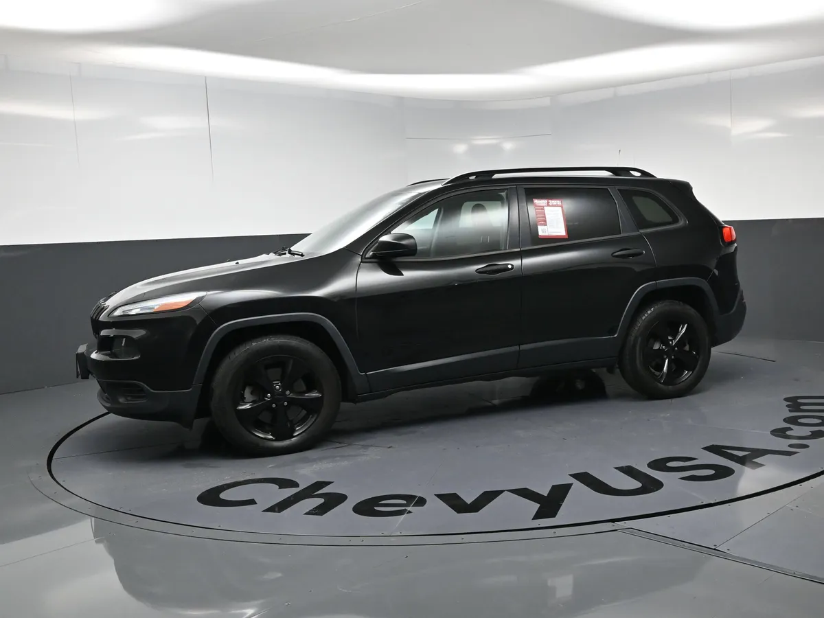 2016 Jeep Cherokee Altitude thumbnail 5