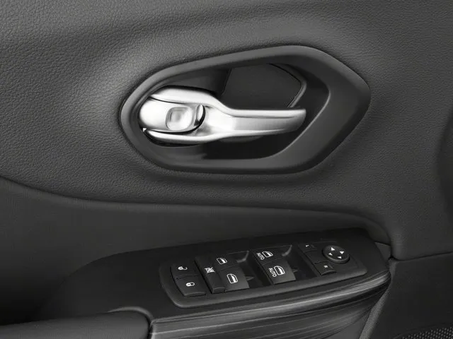 2016 Jeep Cherokee Limited thumbnail 23