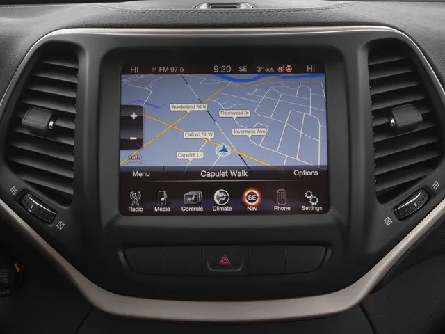 2016 Jeep Cherokee Limited thumbnail 24