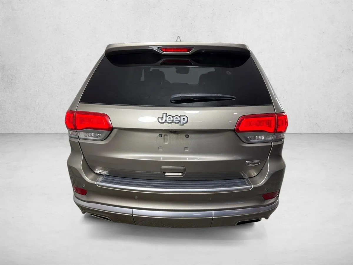 2016 Jeep Grand Cherokee Summit thumbnail 6