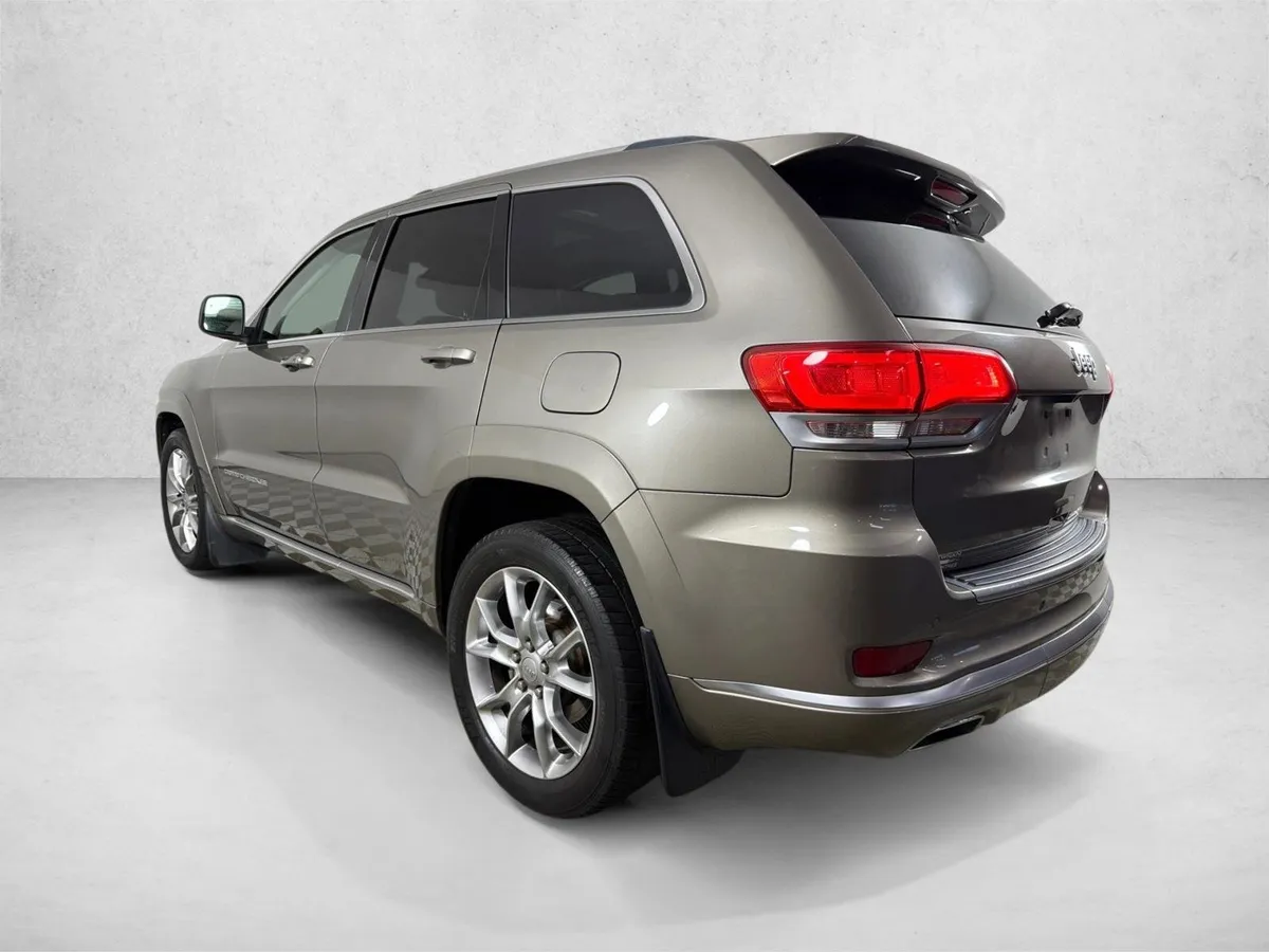2016 Jeep Grand Cherokee Summit thumbnail 7