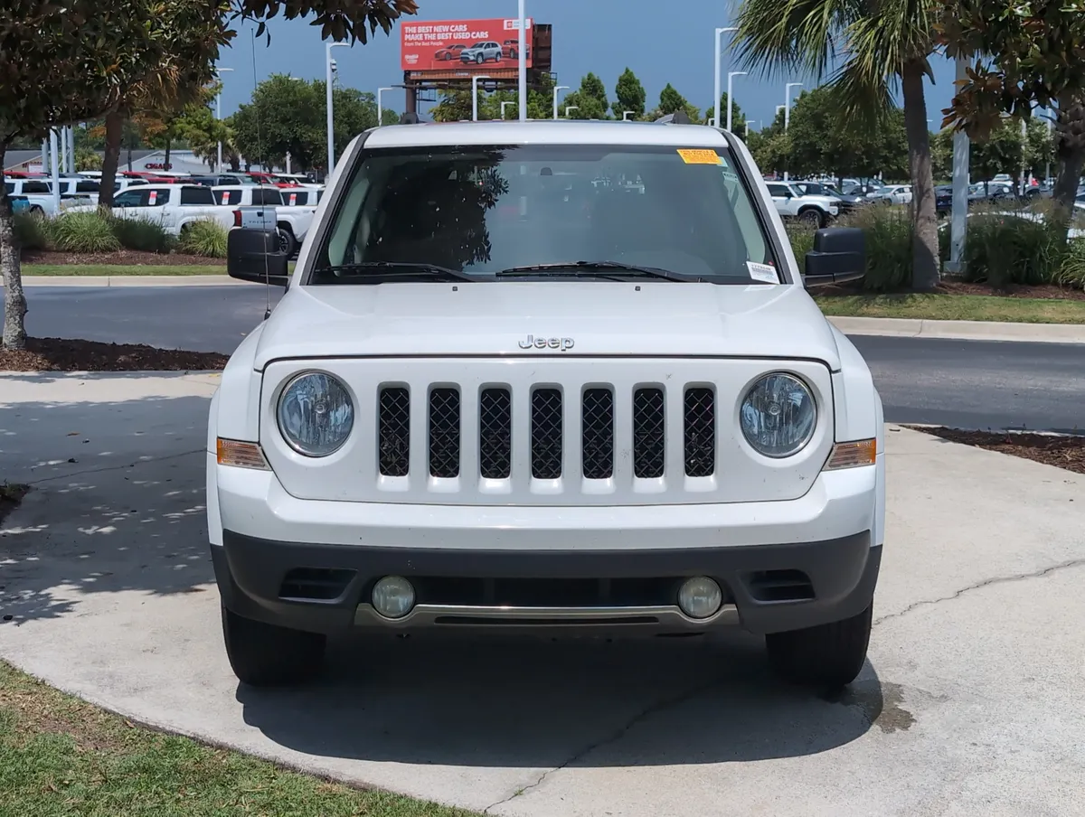 2016 Jeep Patriot High Altitude Edition thumbnail 2