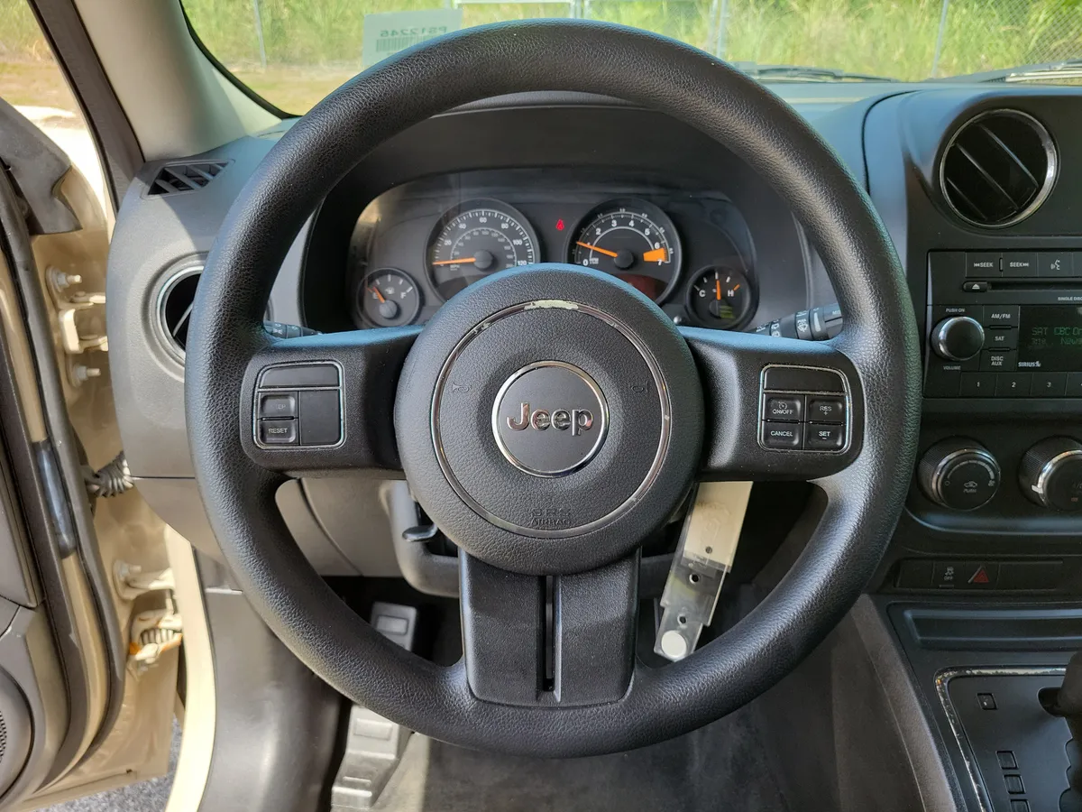 2016 Jeep Patriot Sport thumbnail 16