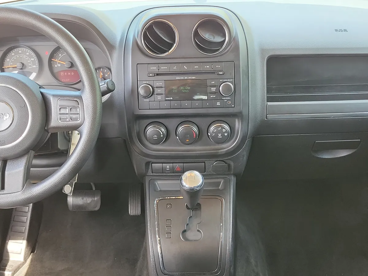 2016 Jeep Patriot Sport thumbnail 25