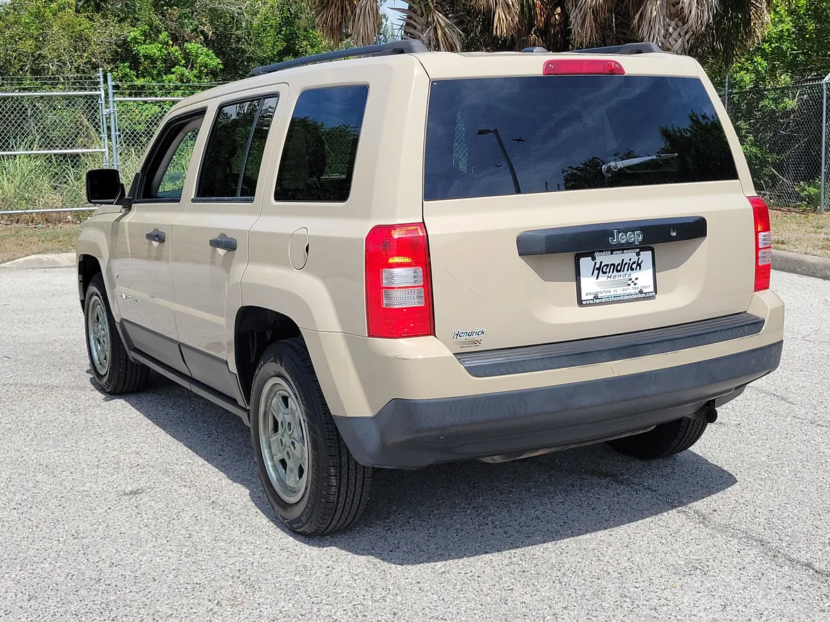 2016 Jeep Patriot Sport thumbnail 7