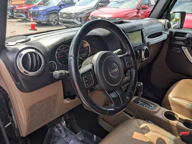 2016 Jeep Wrangler JK Unlimited Sahara 4x4 thumbnail 10