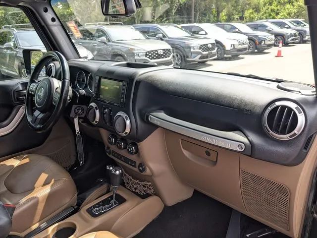2016 Jeep Wrangler JK Unlimited Sahara 4x4 thumbnail 21