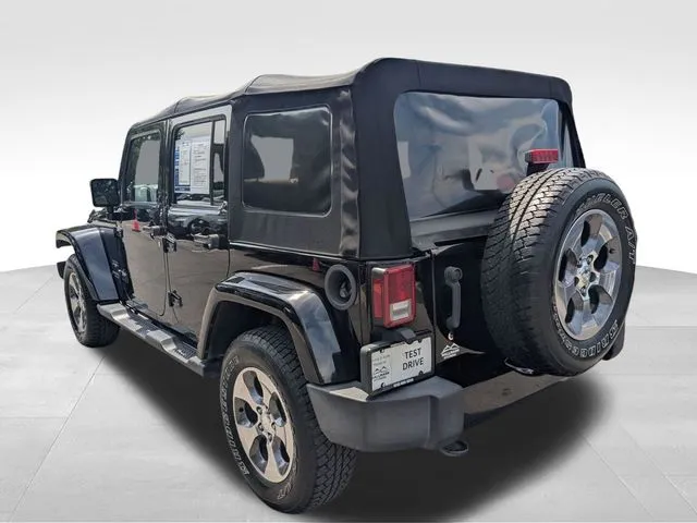 2016 Jeep Wrangler JK Unlimited Sahara 4x4 thumbnail 8