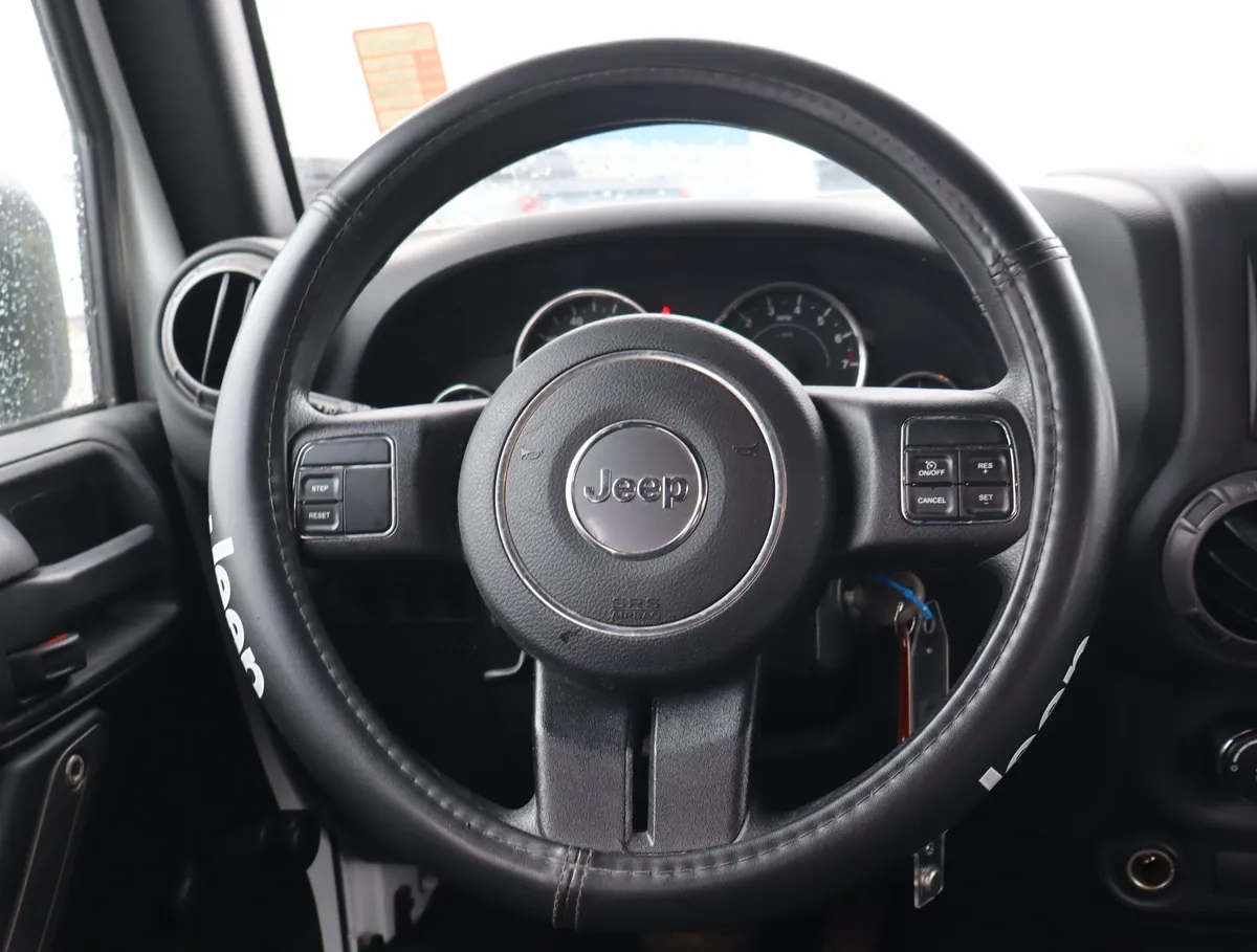 2016 Jeep Wrangler Unlimited Sport thumbnail 16