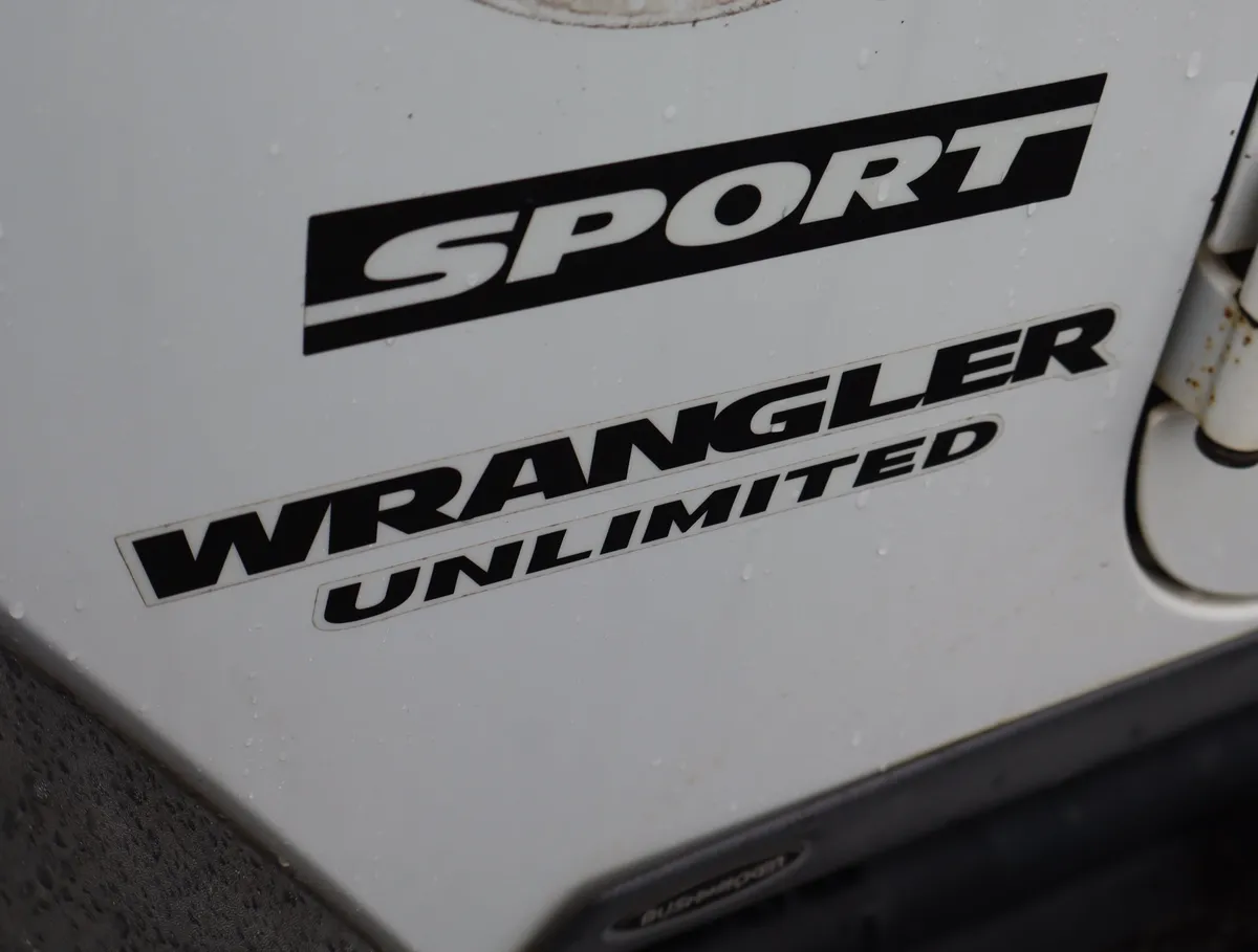 2016 Jeep Wrangler Unlimited Sport thumbnail 30