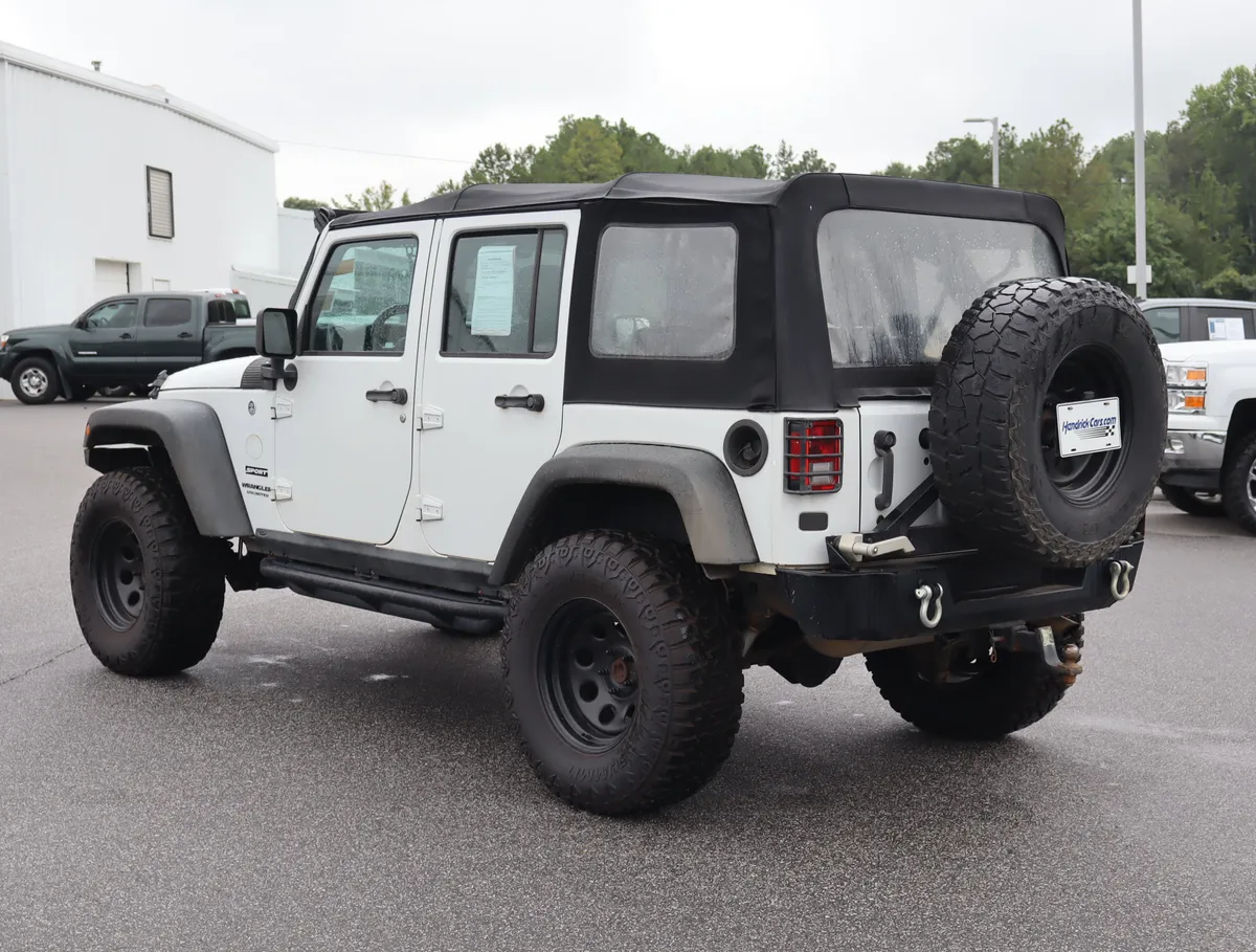 2016 Jeep Wrangler Unlimited Sport thumbnail 6