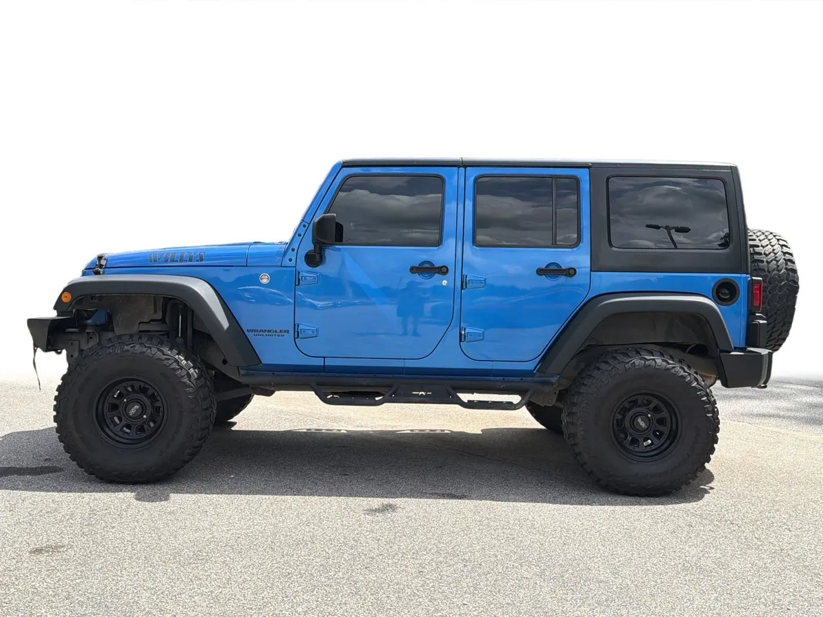 2016 Jeep Wrangler Unlimited Willys Wheeler thumbnail 16