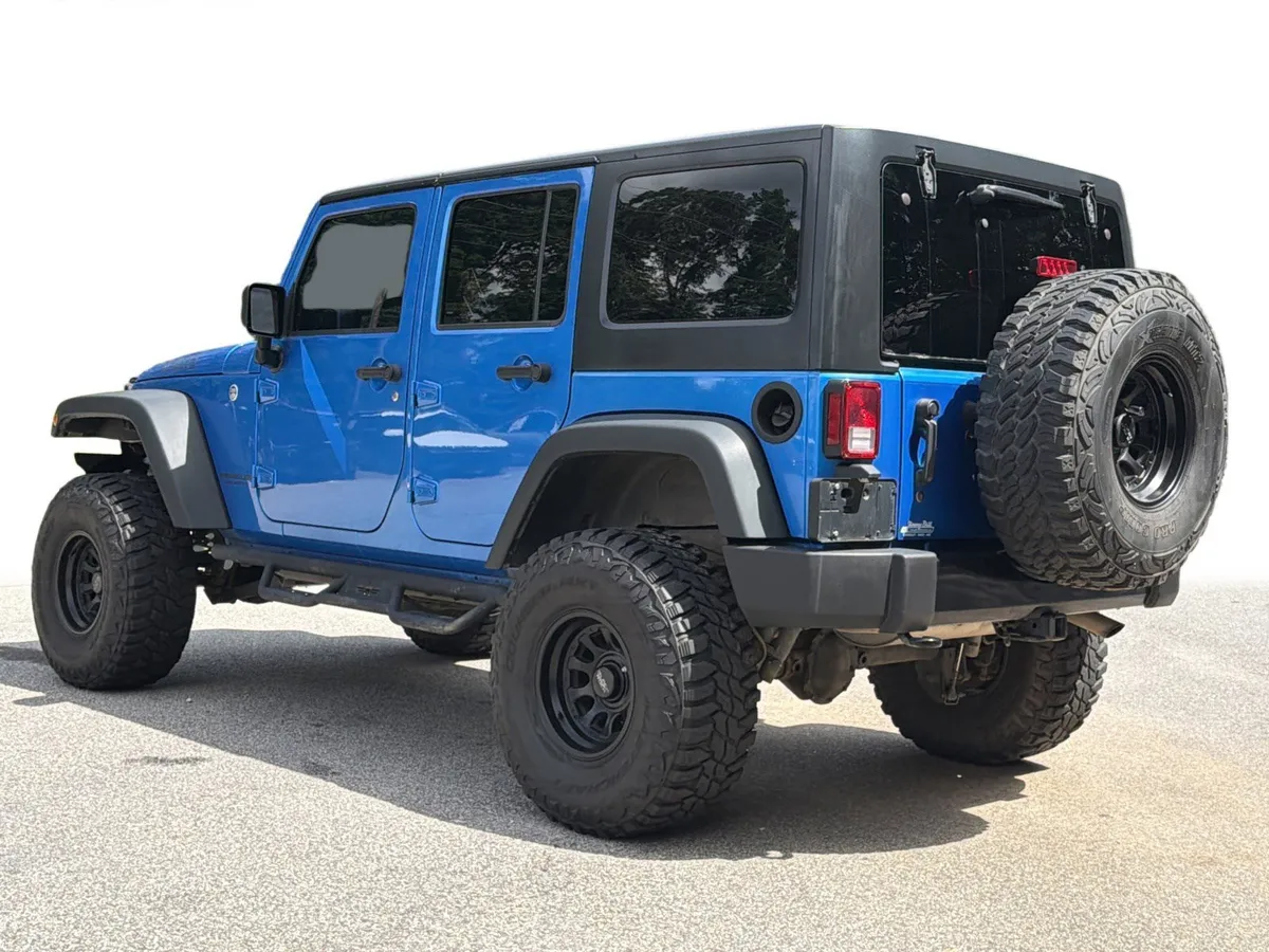 2016 Jeep Wrangler Unlimited Willys Wheeler thumbnail 17