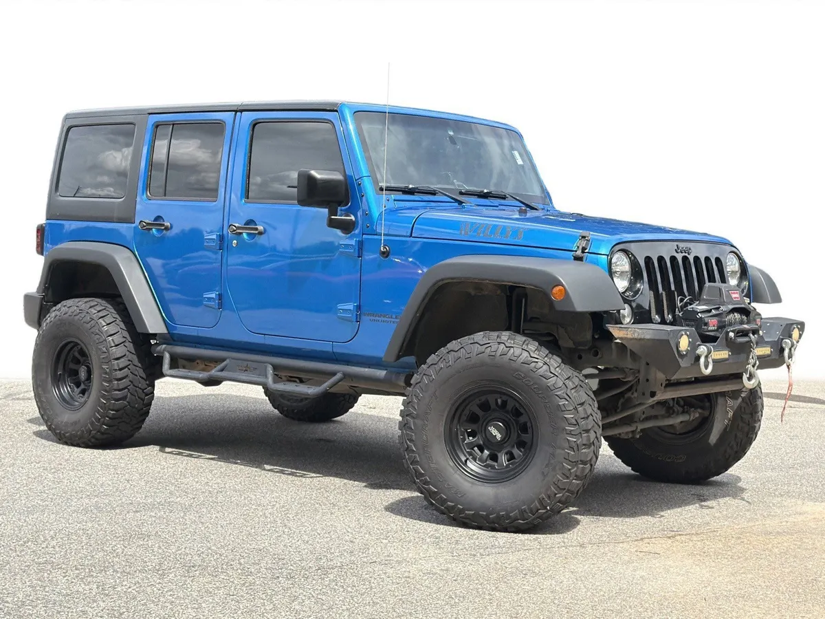 2016 Jeep Wrangler Unlimited Willys Wheeler thumbnail 2