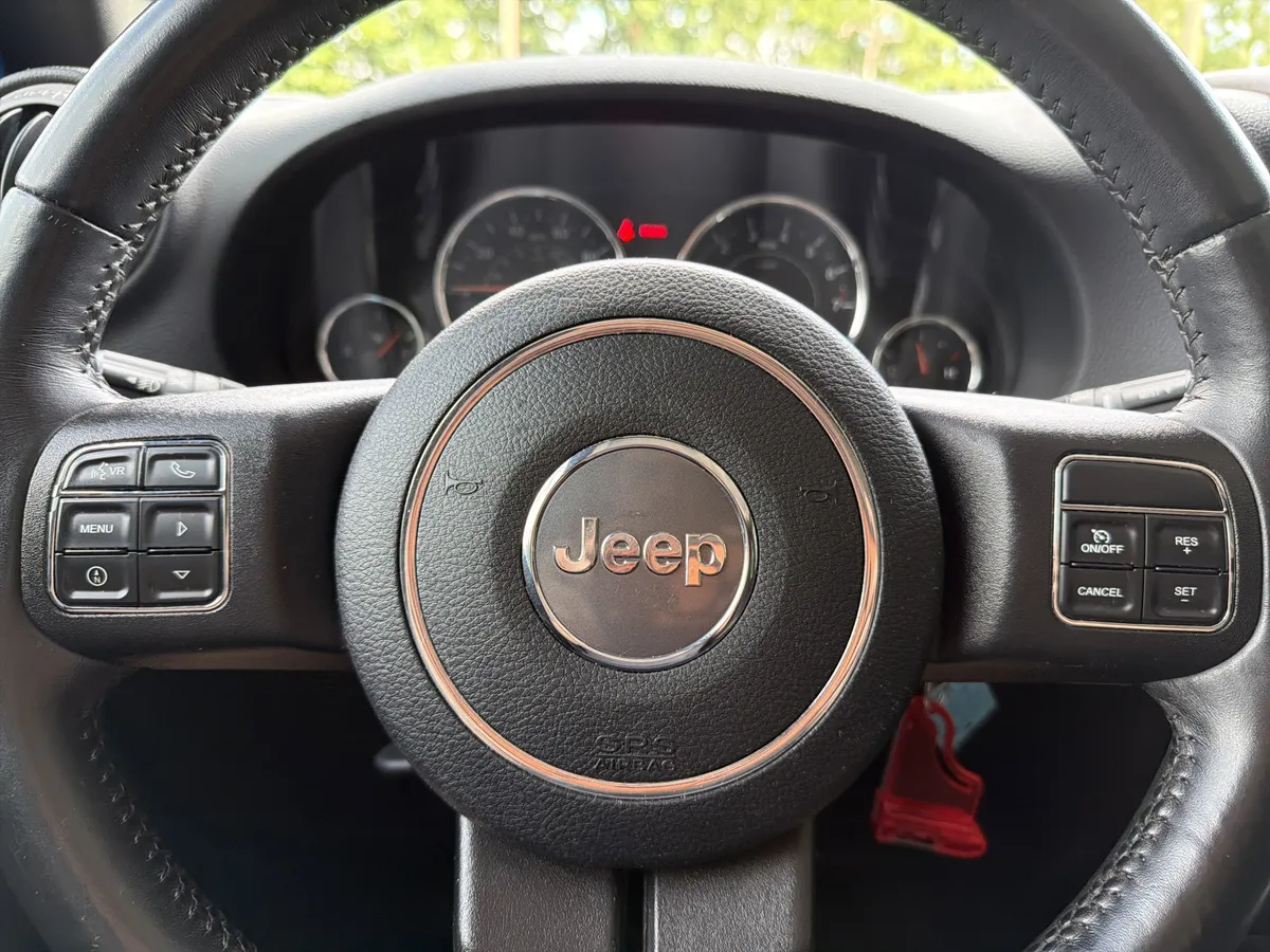 2016 Jeep Wrangler Unlimited Willys Wheeler thumbnail 8