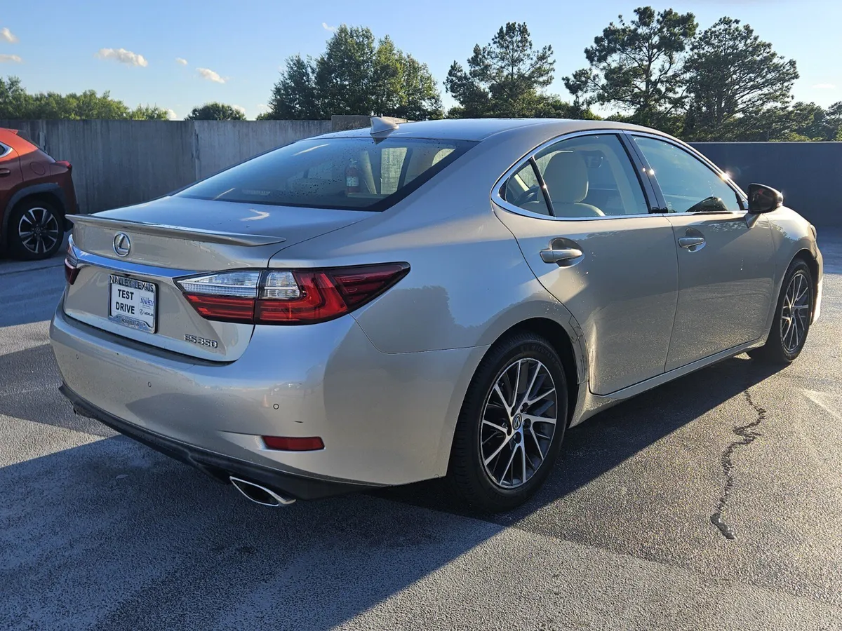 2016 LEXUS ES 350 350 thumbnail 5