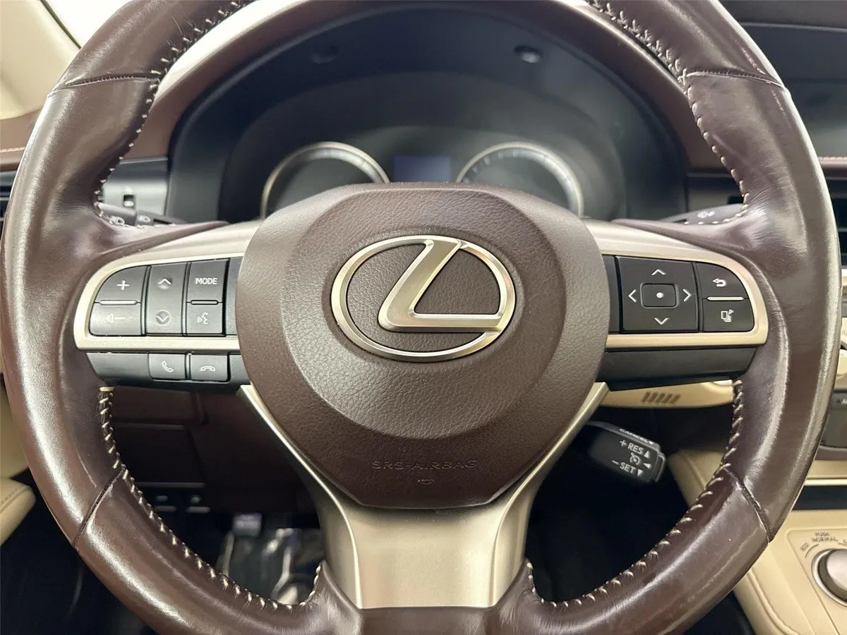 2016 Lexus ES 350 Base thumbnail 15