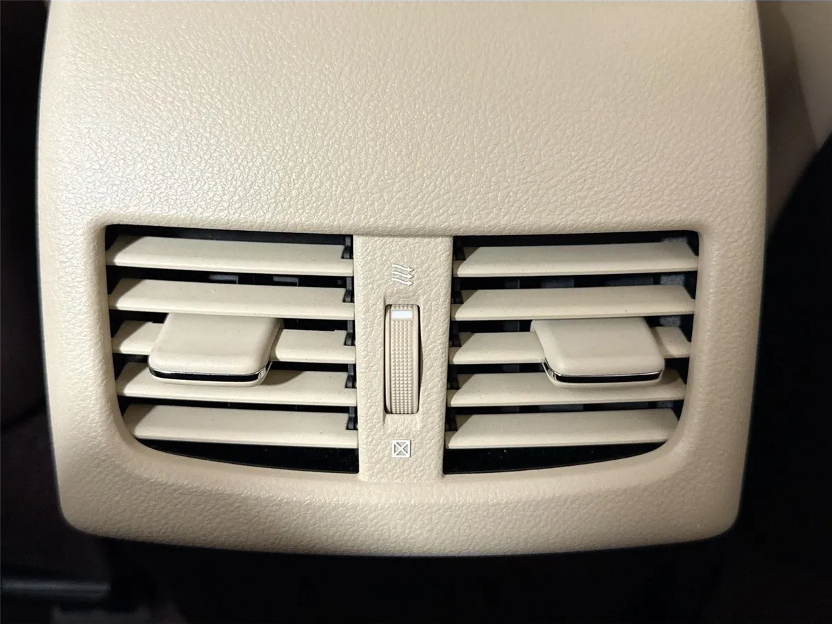 2016 Lexus ES 350 Base thumbnail 34