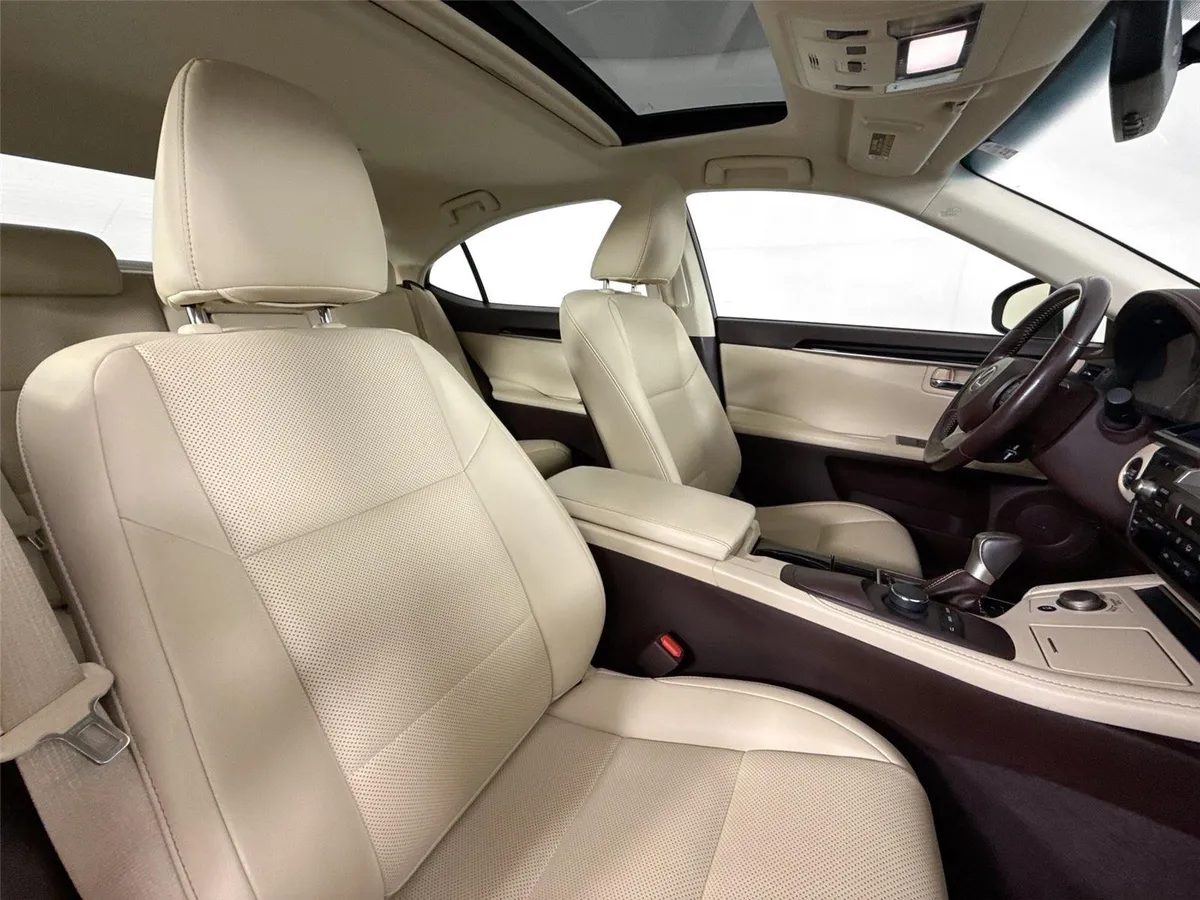 2016 Lexus ES 350 Base thumbnail 39