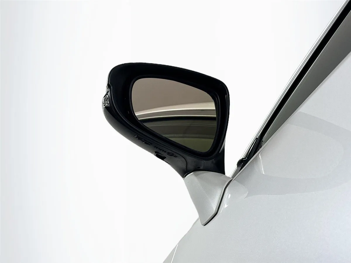 2016 Lexus ES 350 Base thumbnail 5