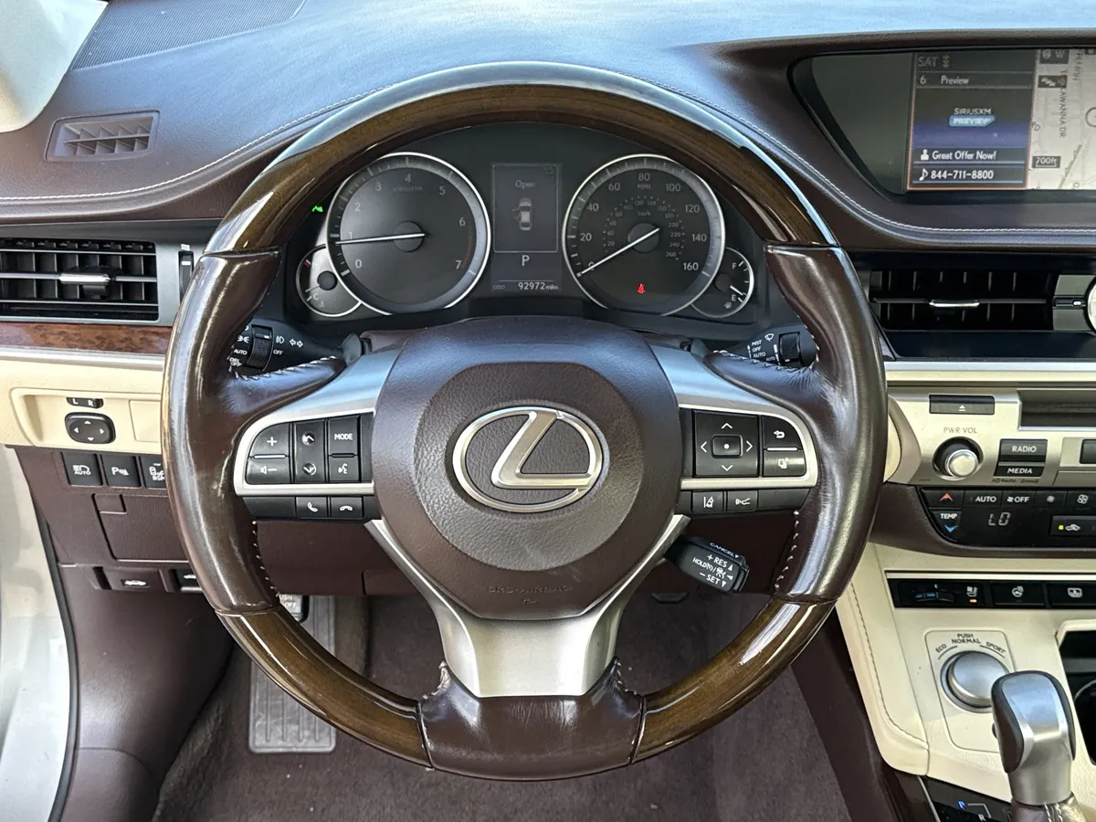 2016 LEXUS ES 350 thumbnail 17