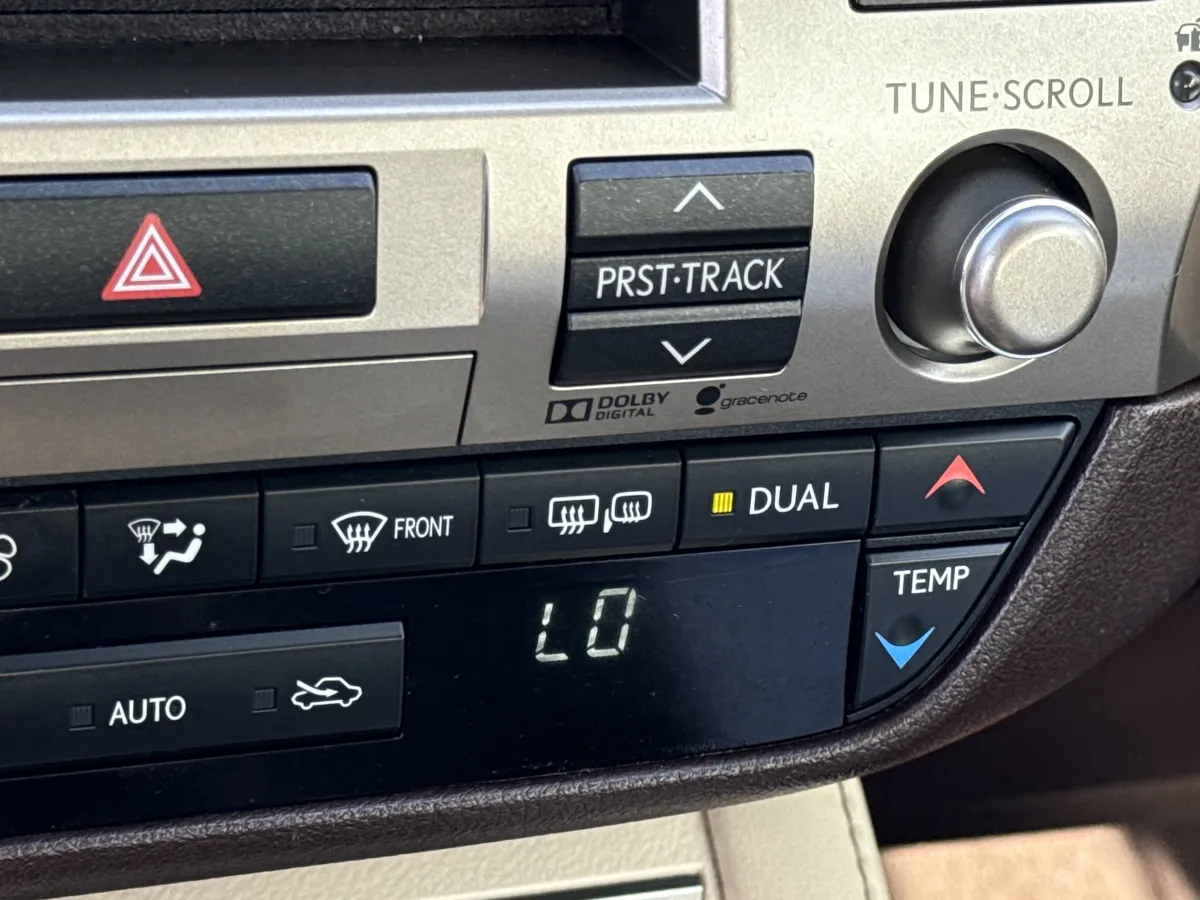 2016 LEXUS ES 350 thumbnail 24