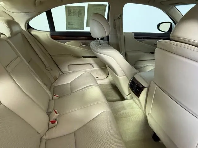 2016 LEXUS LS 460 thumbnail 48