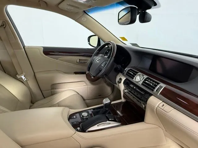 2016 LEXUS LS 460 thumbnail 56