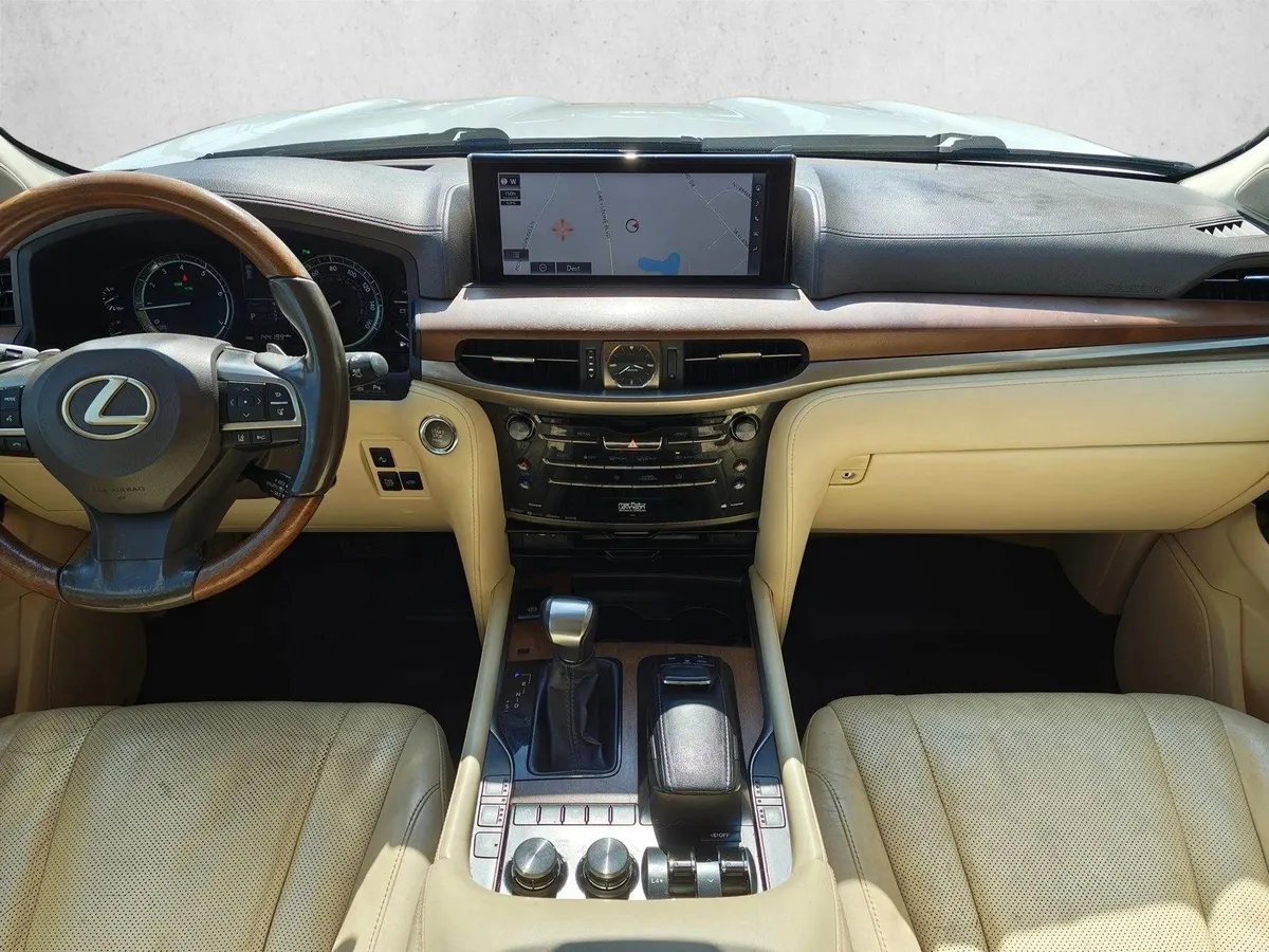 2016 LEXUS LX 570 thumbnail 19