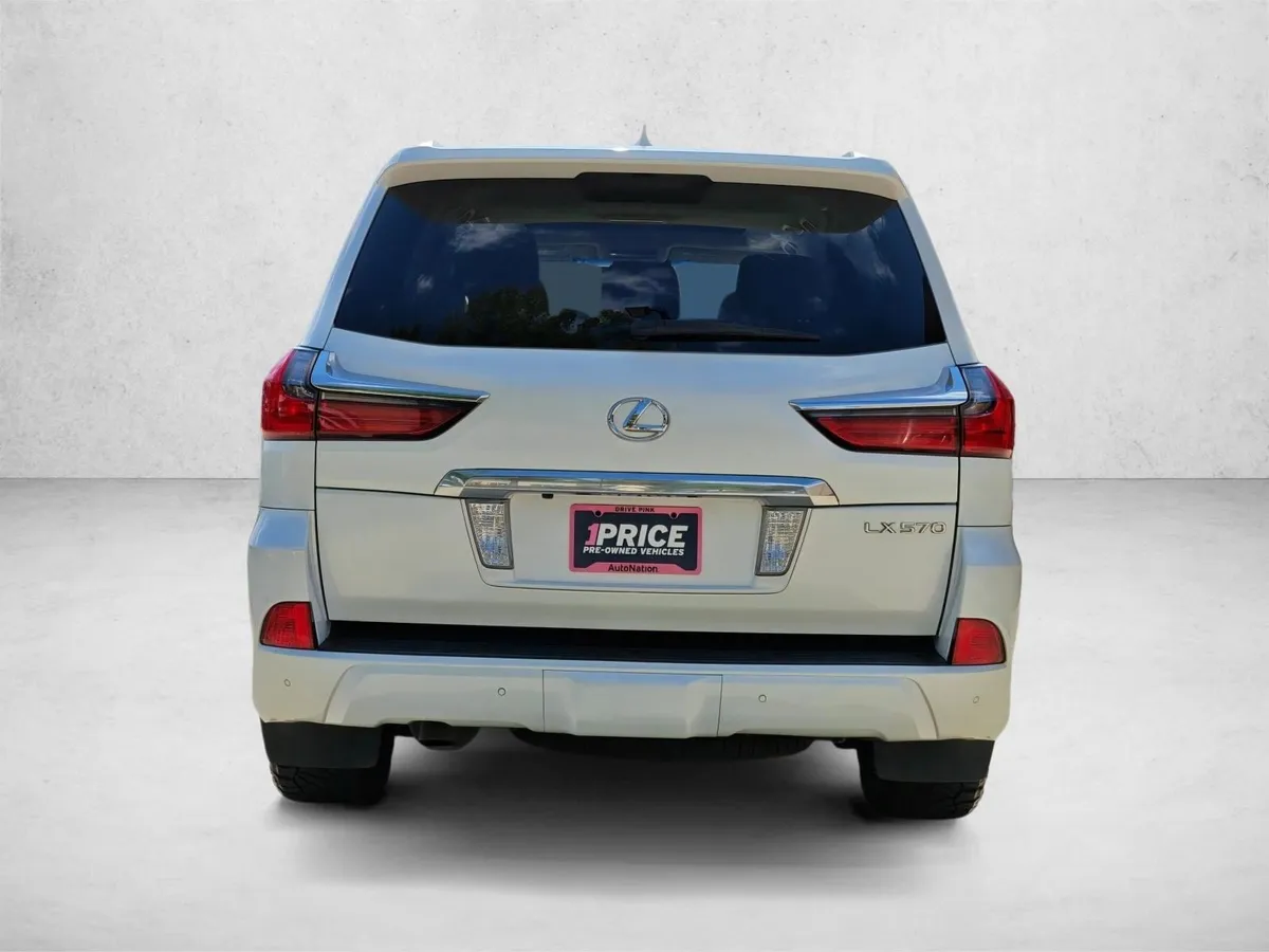 2016 LEXUS LX 570 thumbnail 7