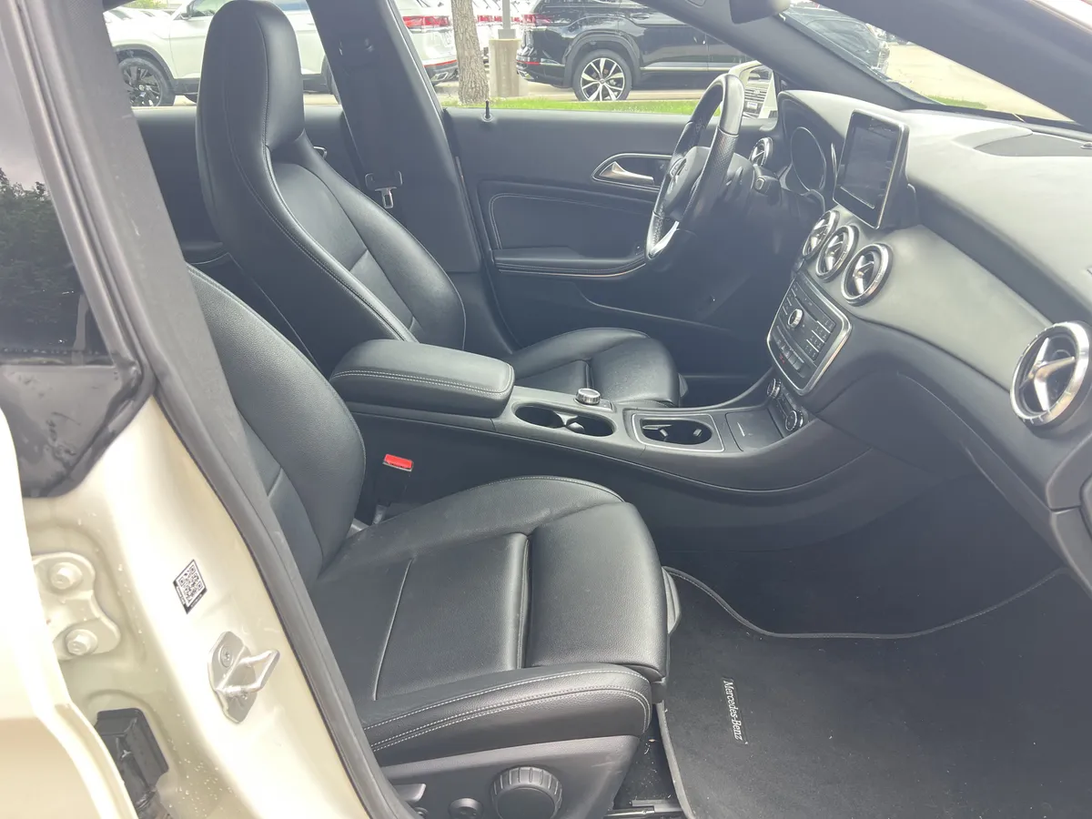 2016 Mercedes-Benz CLA 250 CLA 250 thumbnail 26