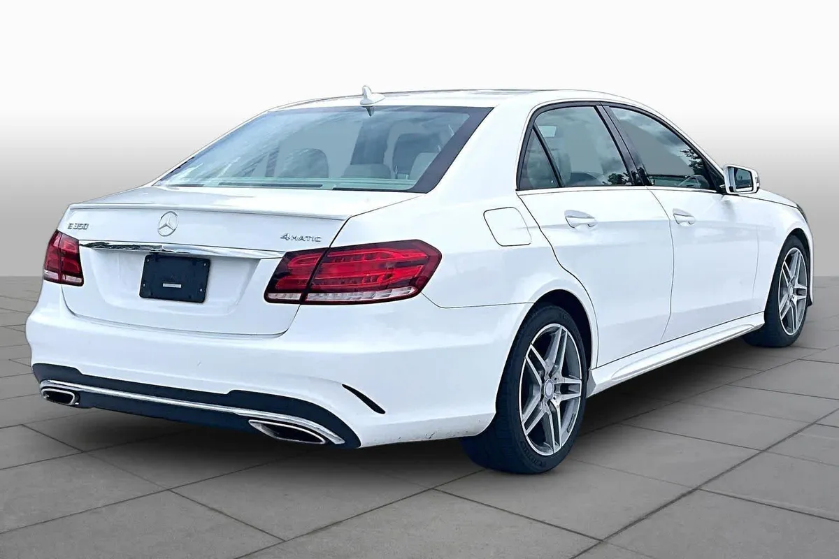 2016 Mercedes-Benz E 350 E 350 Sport thumbnail 13