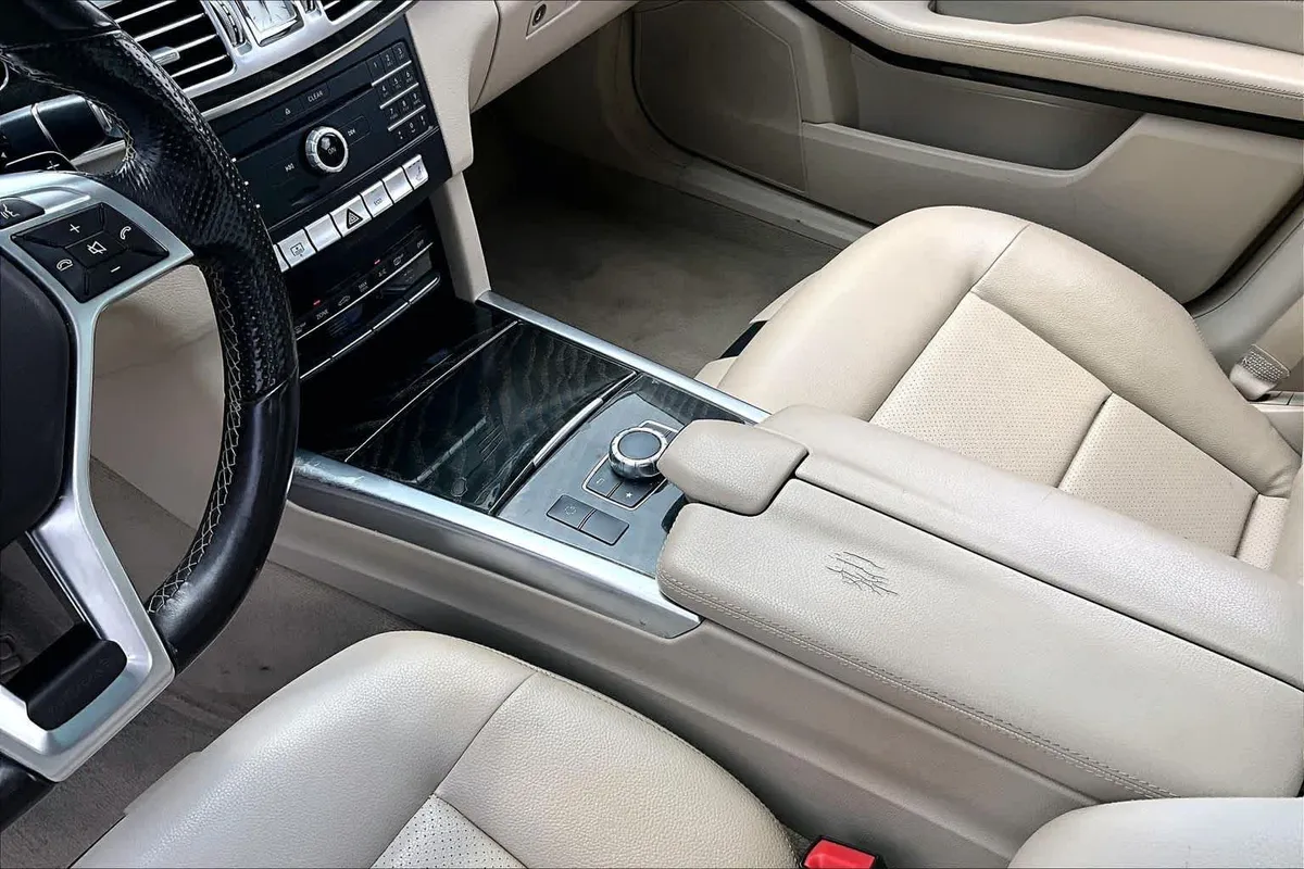 2016 Mercedes-Benz E 350 E 350 Sport thumbnail 17