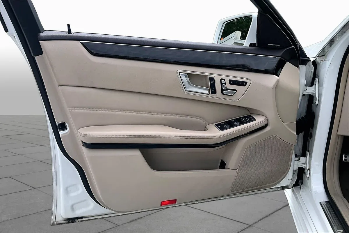 2016 Mercedes-Benz E 350 E 350 Sport thumbnail 22