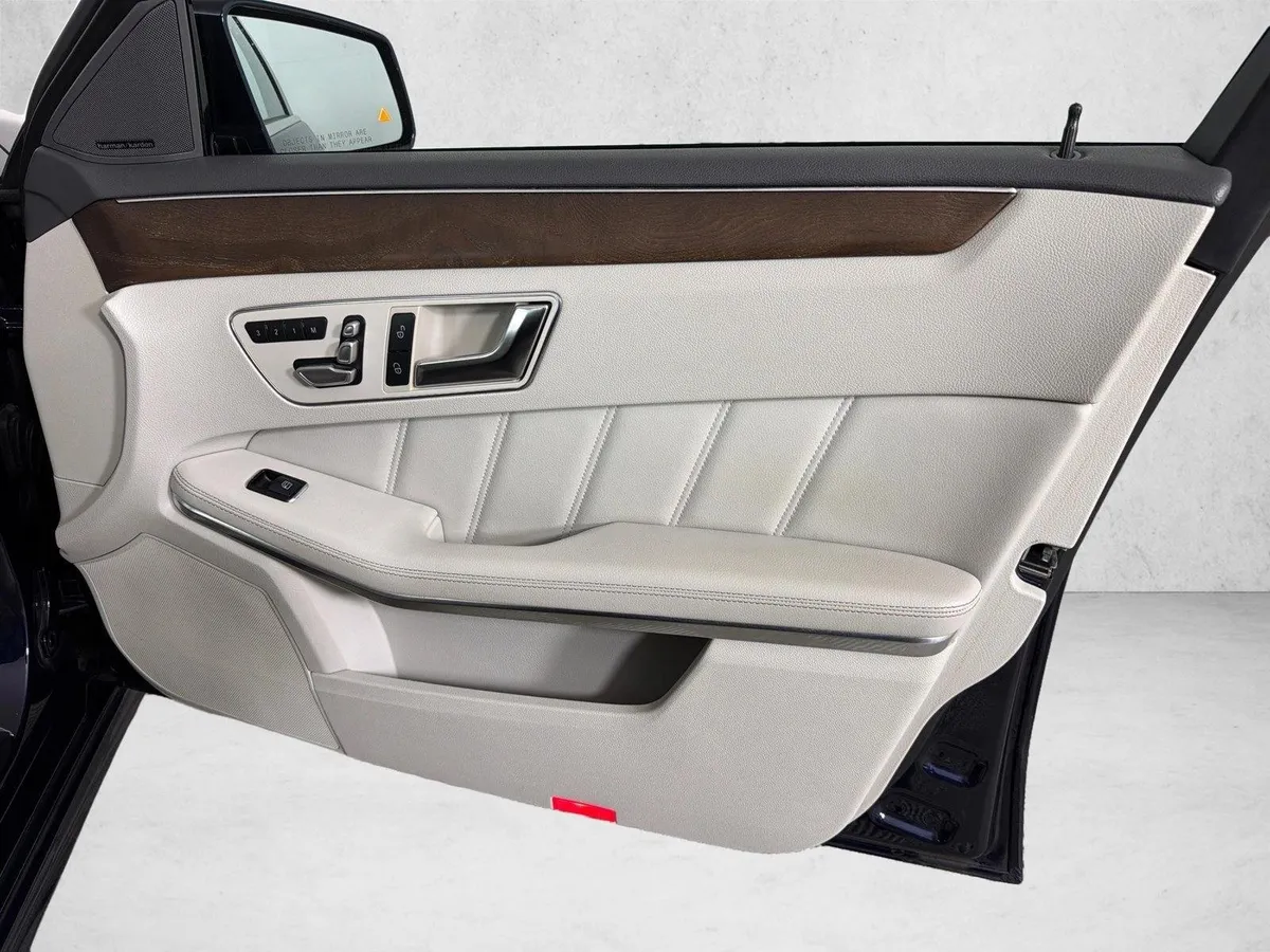 2016 Mercedes-Benz E-Class E 350 Luxury thumbnail 16