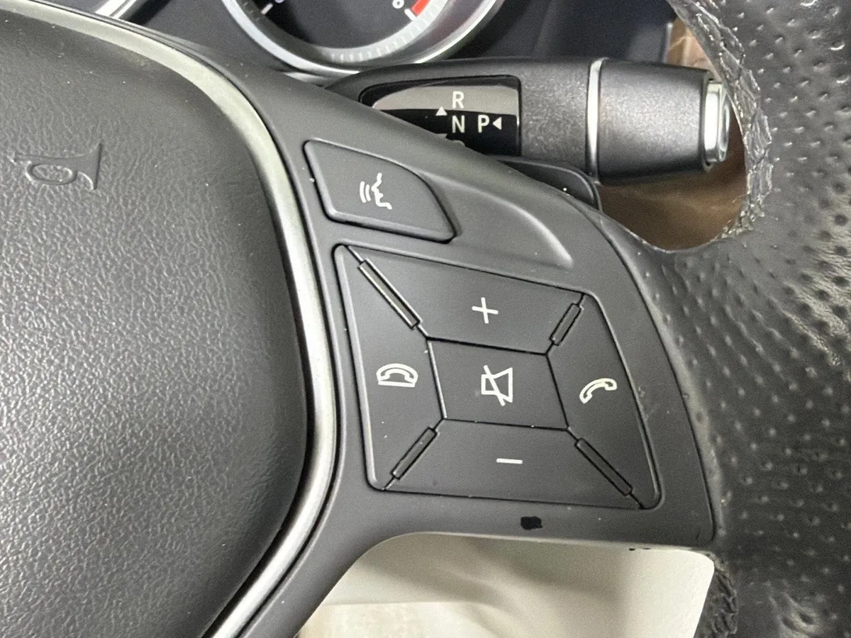 2016 Mercedes-Benz E-Class E 350 Luxury thumbnail 28