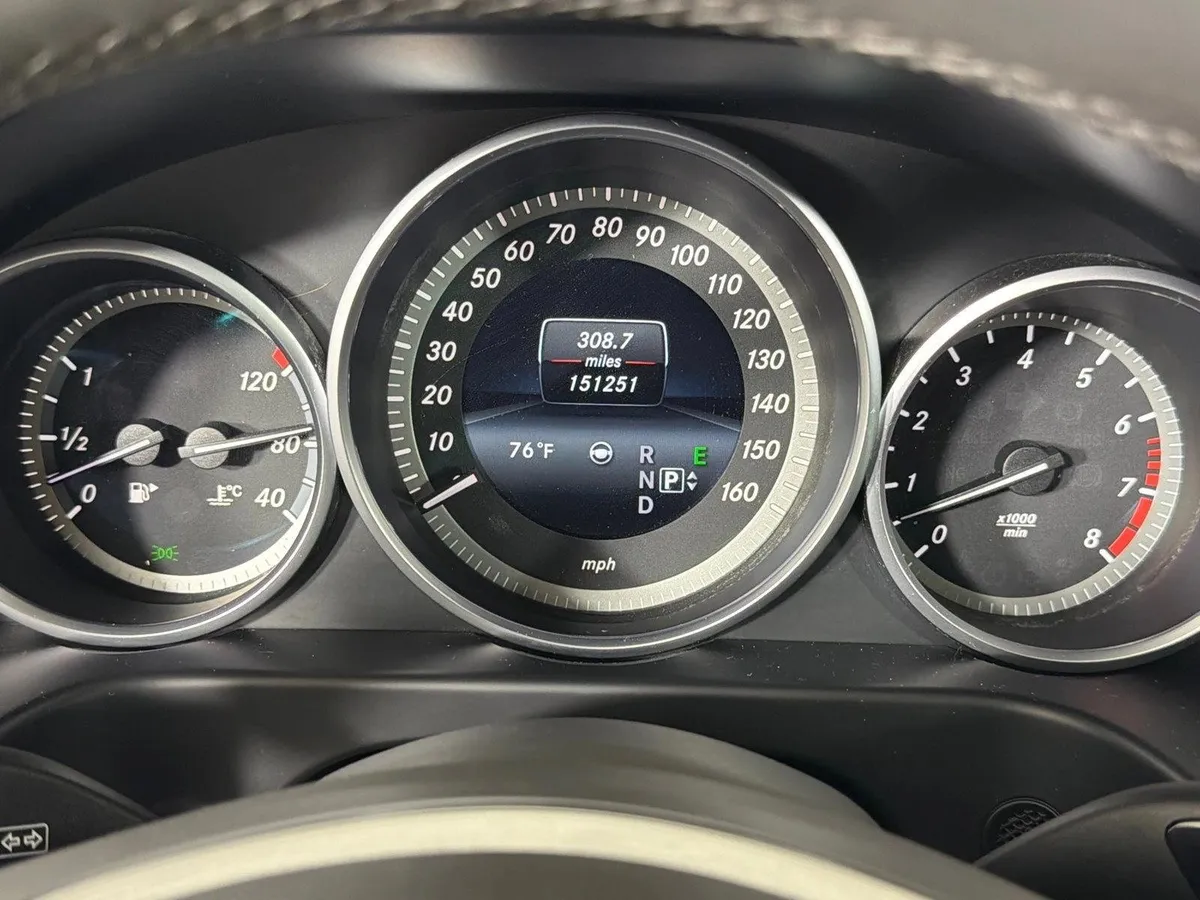 2016 Mercedes-Benz E-Class E 350 Luxury thumbnail 29