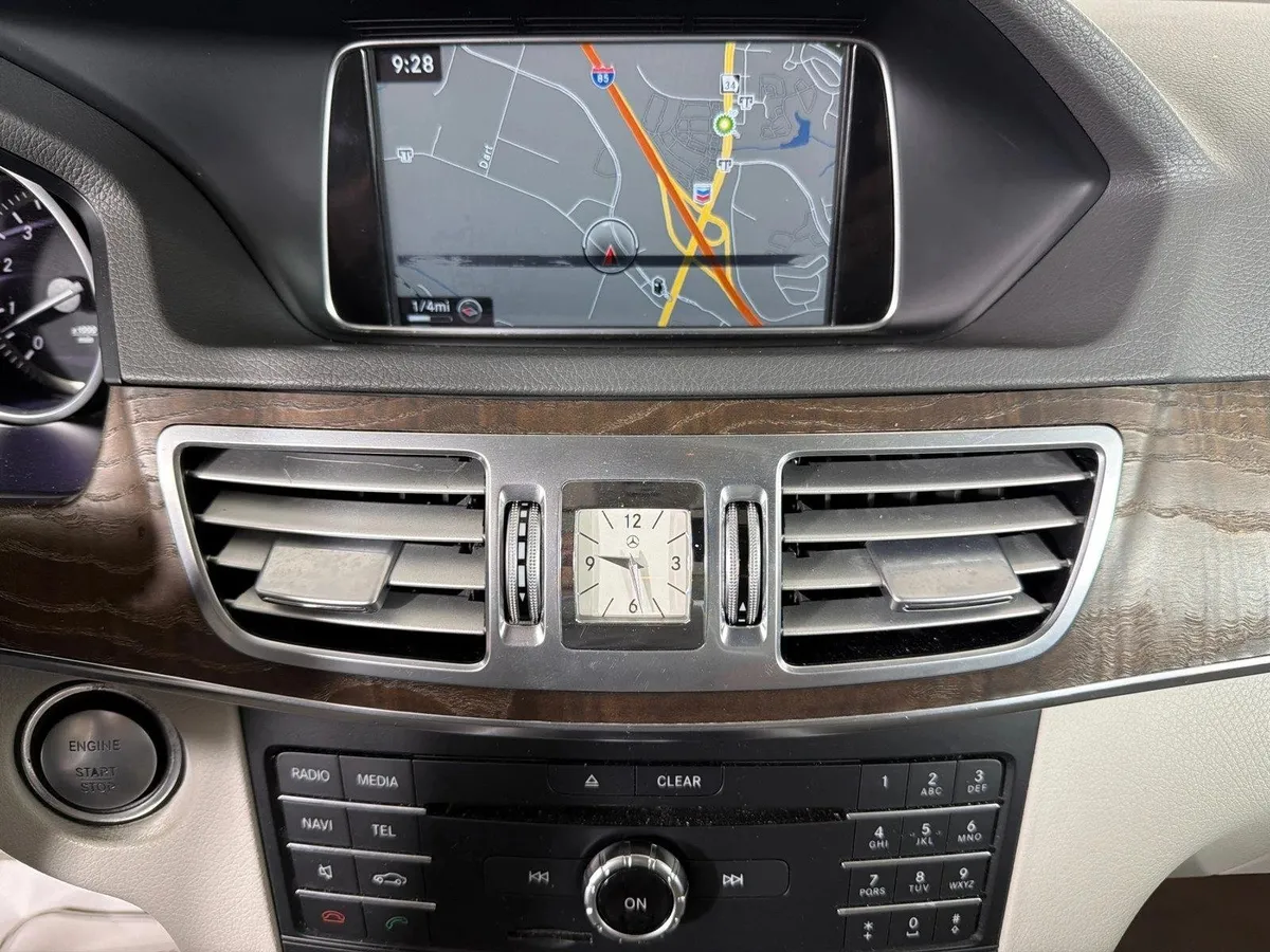2016 Mercedes-Benz E-Class E 350 Luxury thumbnail 3