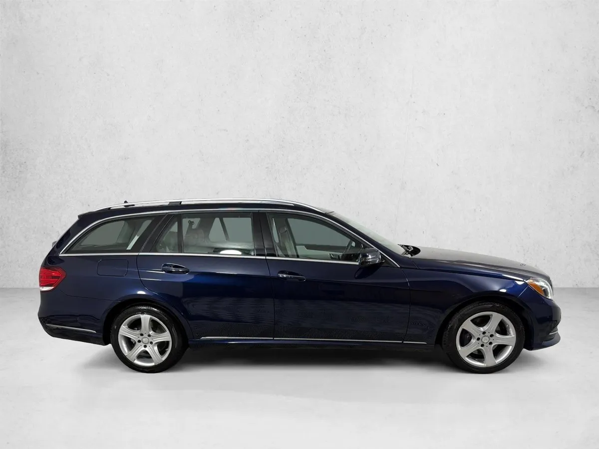 2016 Mercedes-Benz E-Class E 350 Luxury thumbnail 4