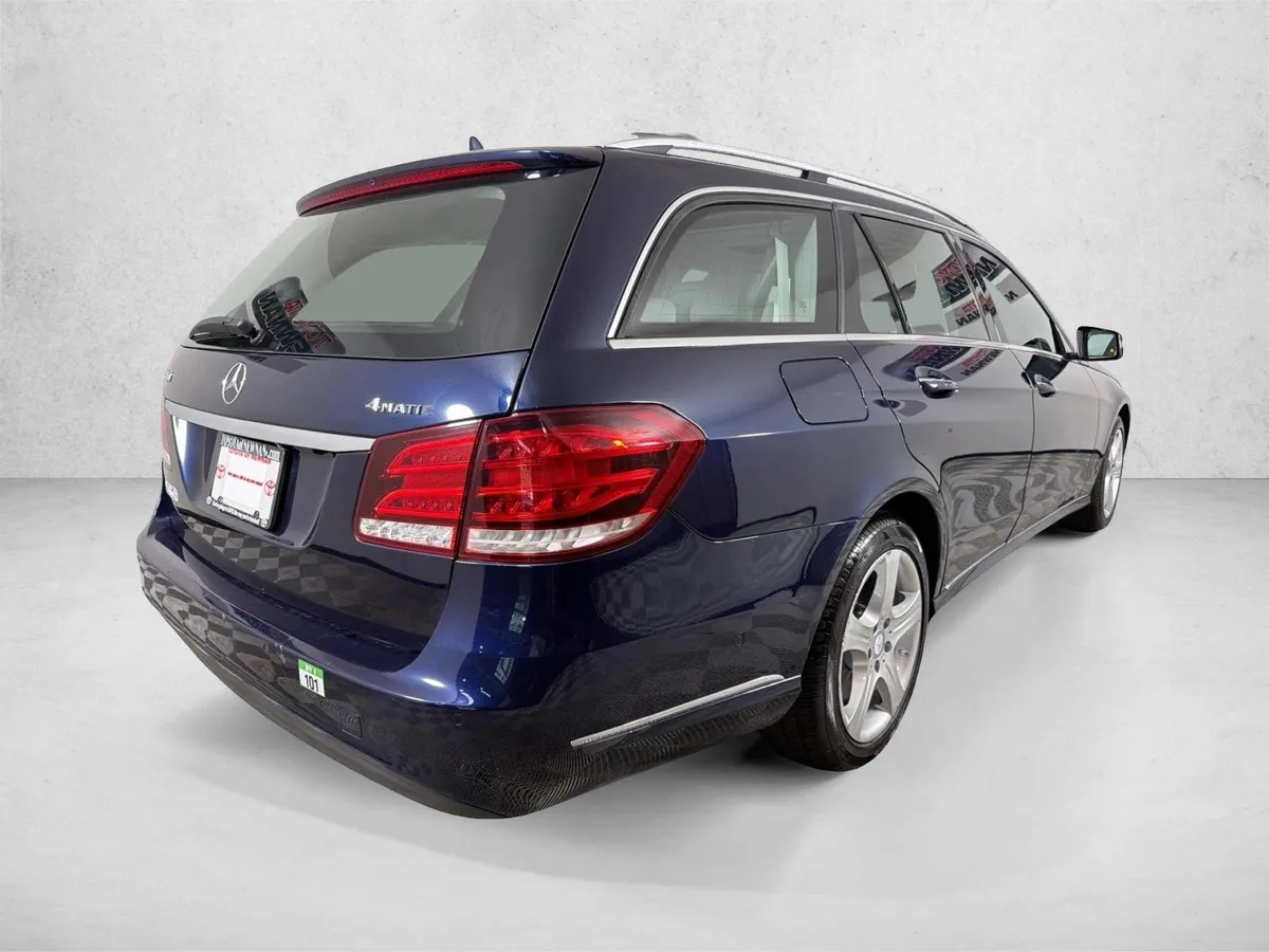 2016 Mercedes-Benz E-Class E 350 Luxury thumbnail 5