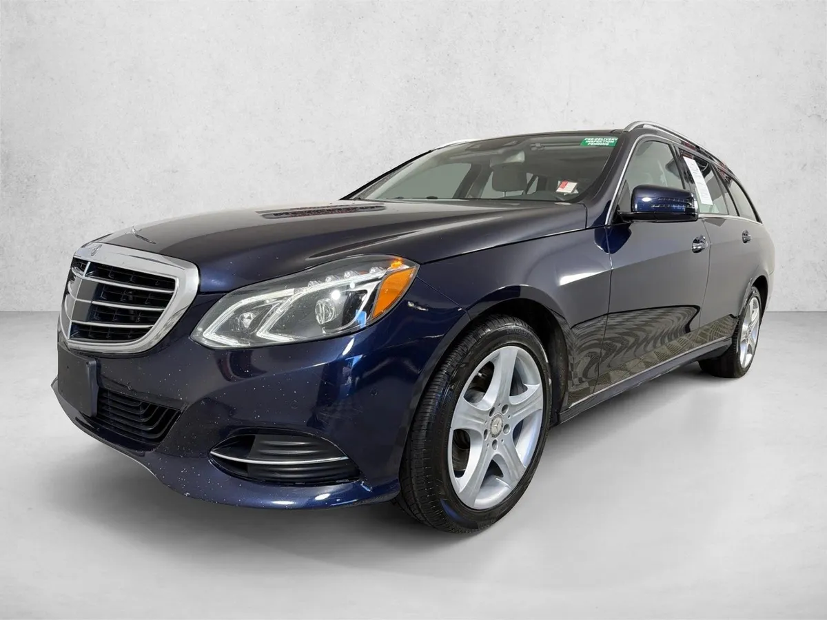 2016 Mercedes-Benz E-Class E 350 Luxury thumbnail 9