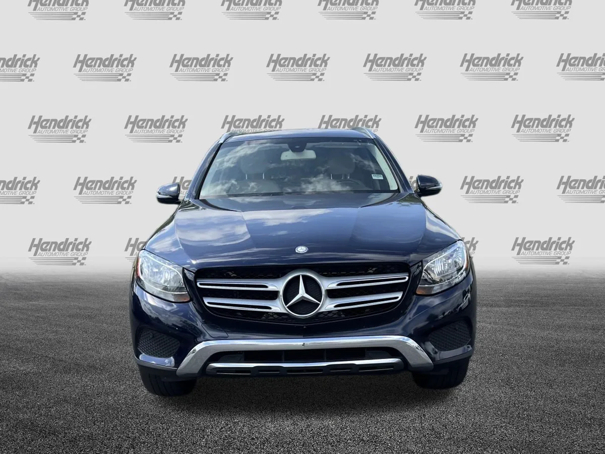 2016 Mercedes-Benz GLC 300 thumbnail 2