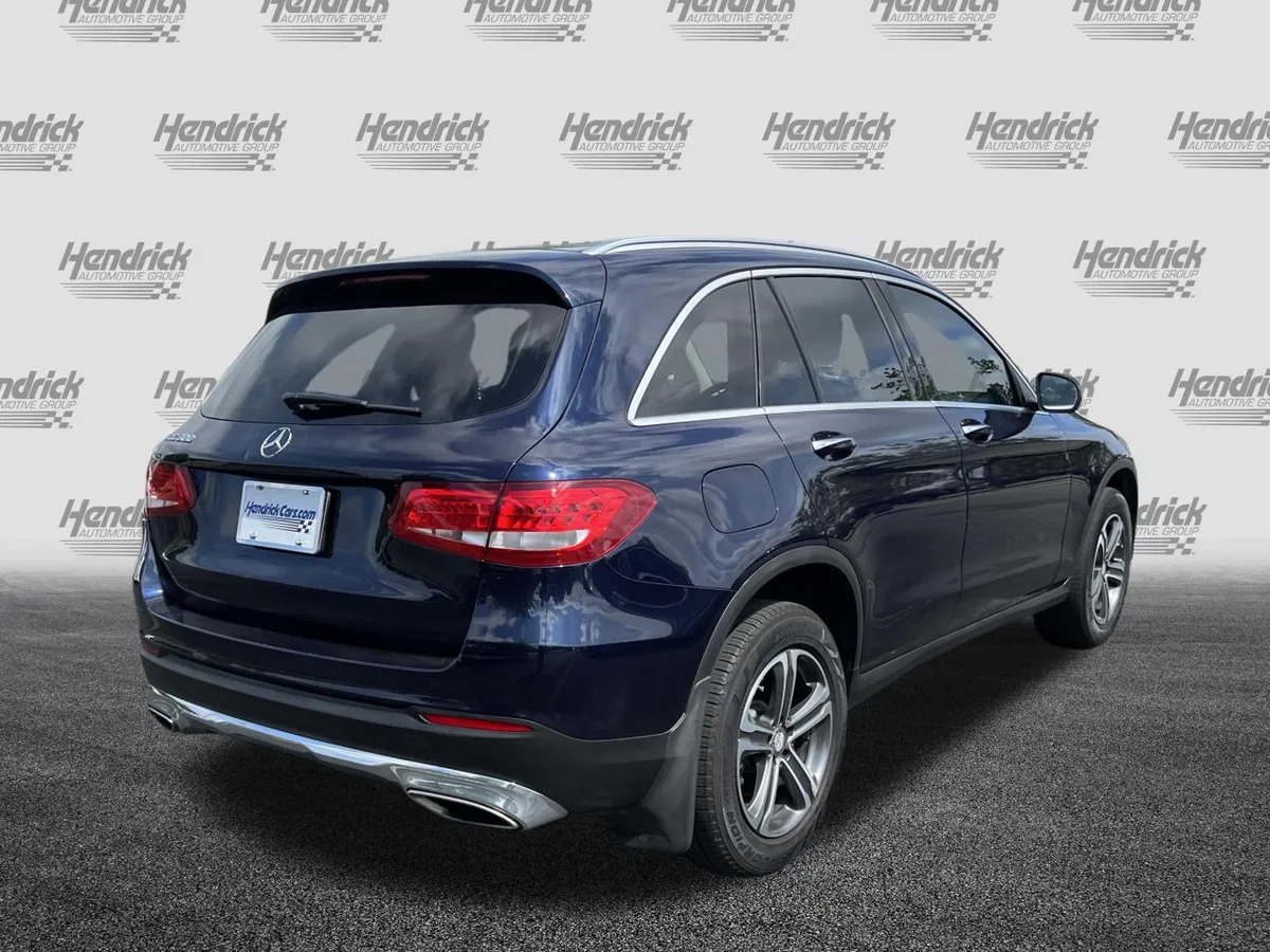 2016 Mercedes-Benz GLC 300 thumbnail 9