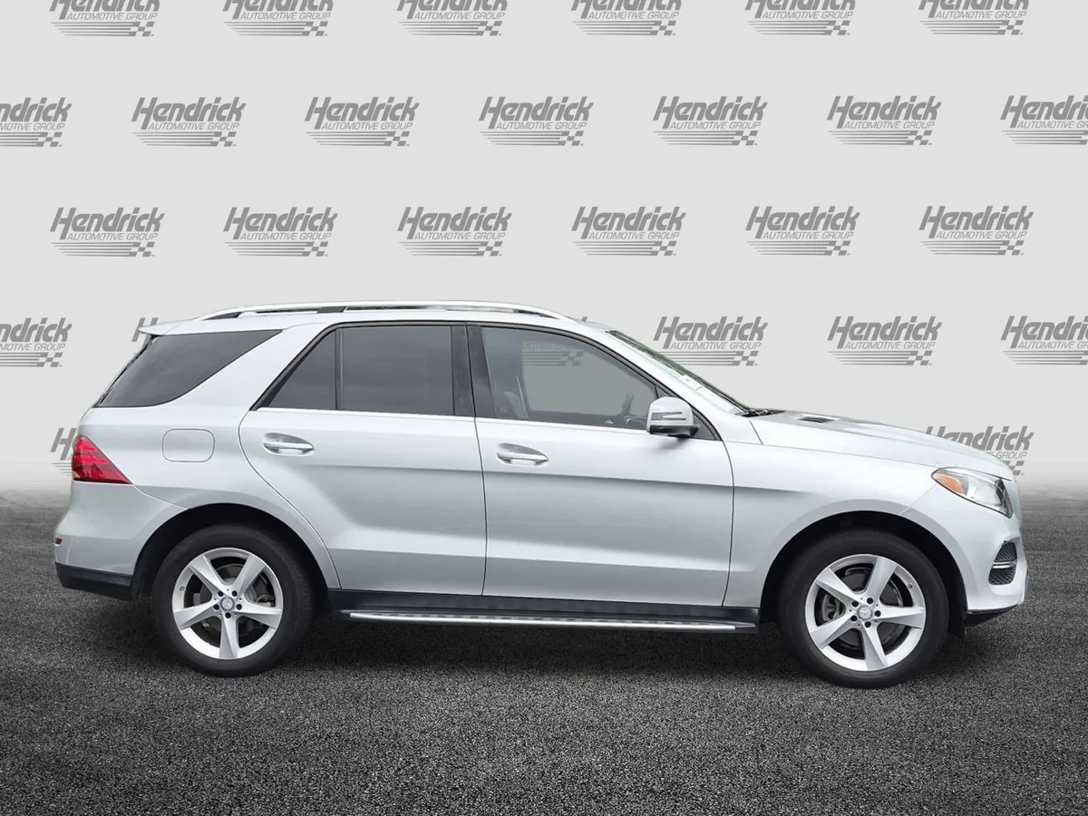2016 Mercedes-Benz GLE 350 thumbnail 10
