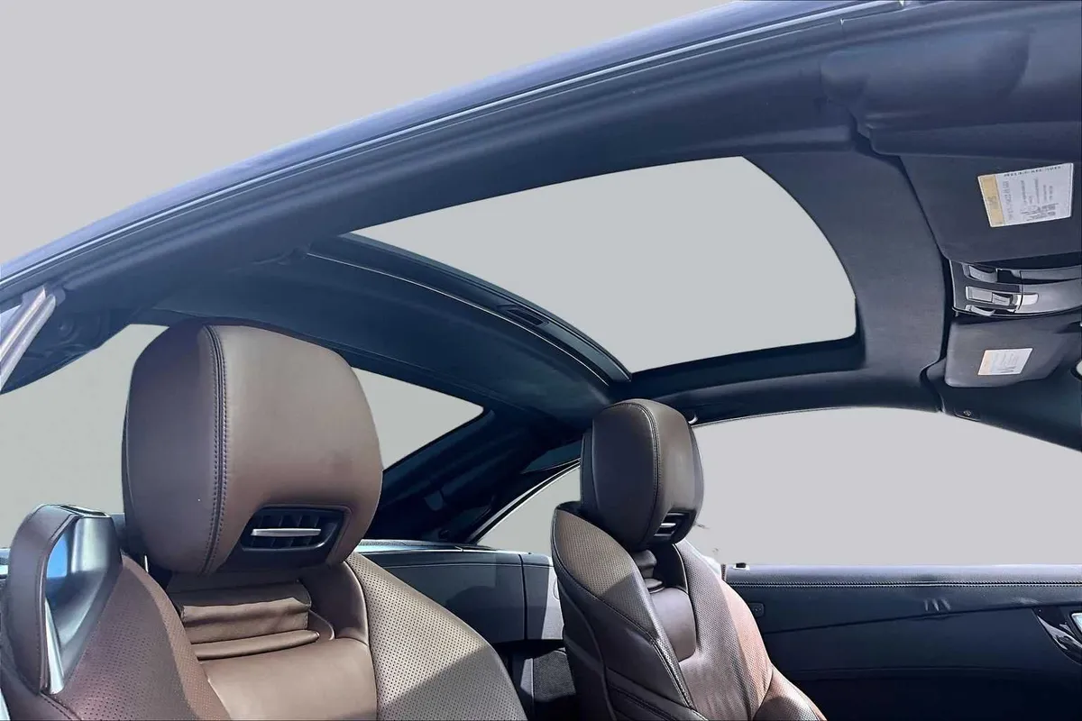 2016 Mercedes-Benz SL 550 SL 550 thumbnail 12