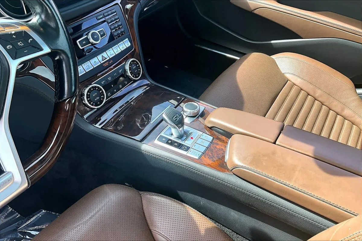 2016 Mercedes-Benz SL 550 SL 550 thumbnail 14