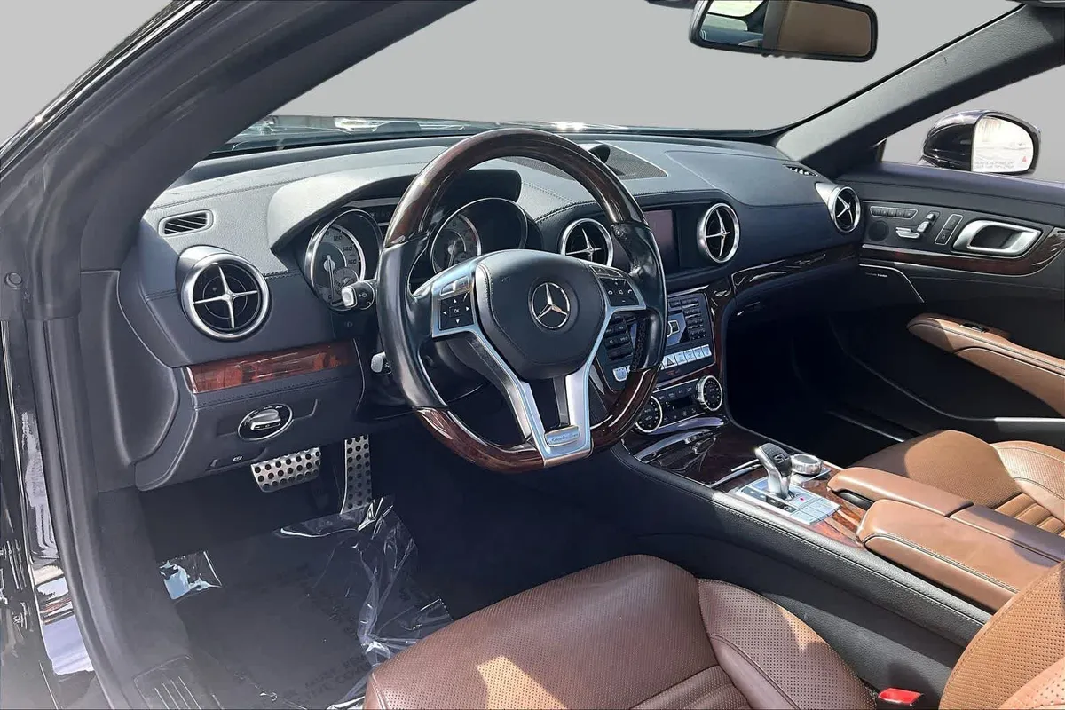 2016 Mercedes-Benz SL 550 SL 550 thumbnail 15
