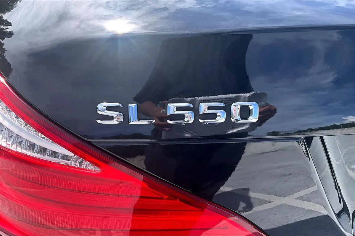2016 Mercedes-Benz SL 550 SL 550 thumbnail 25