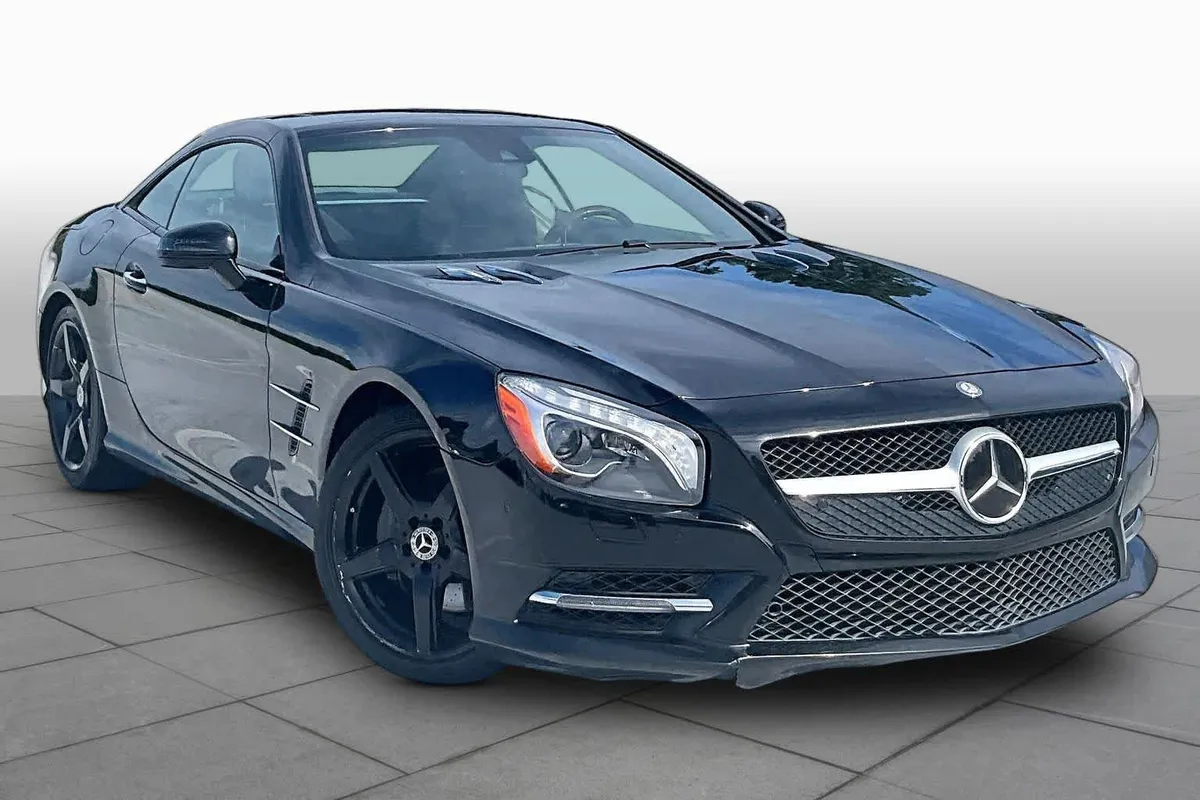 2016 Mercedes-Benz SL 550 SL 550 thumbnail 3