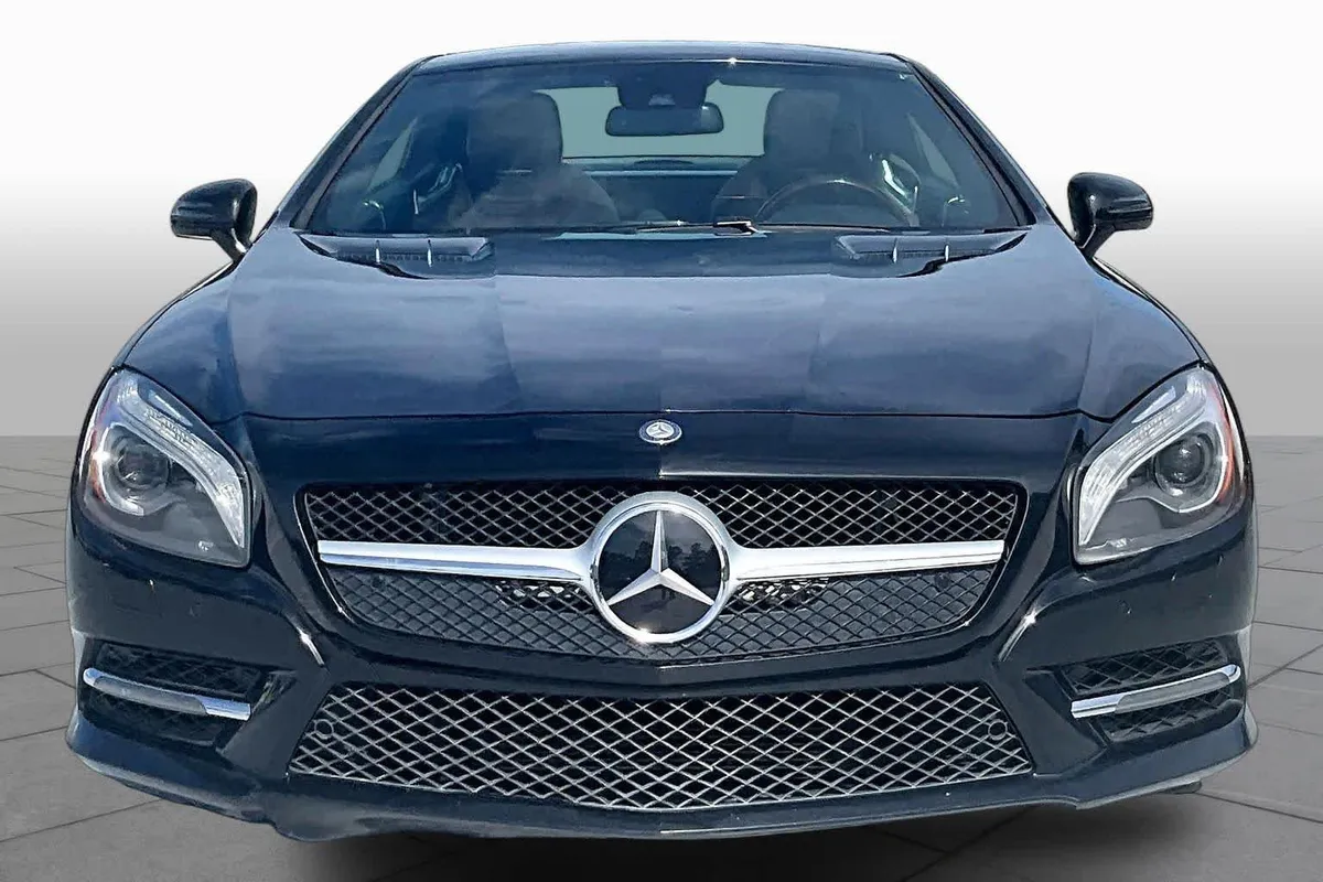 2016 Mercedes-Benz SL 550 SL 550 thumbnail 4